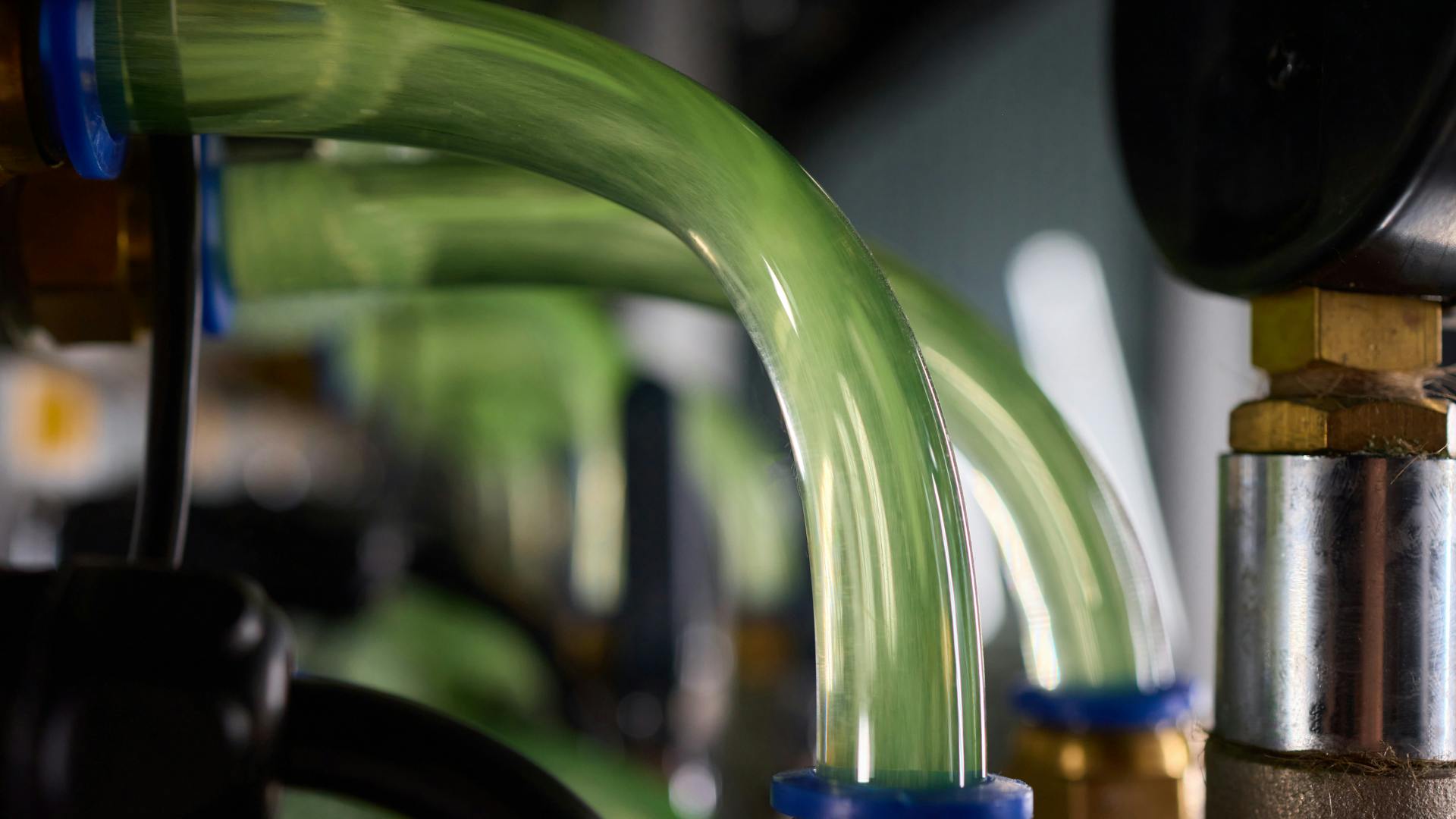 liquidcooling_dreamstime_415477130
