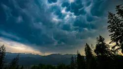 6adb8f65bf078c22175a8876 Weather Dreamstime 468300631